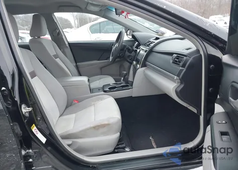 2014 Toyota Camry Le z USA, uszkodzony, nr VIN 4T4BF1FK7ER406865